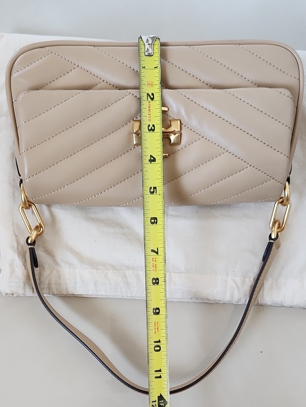 Tory Burch Beige Quilted Shoulder/Crossbody Bag - Picture 15 of 16